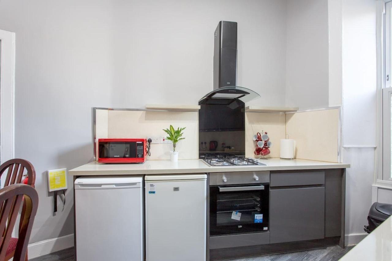Stunning 2-Bed Apartment in Central EDI Exterior foto